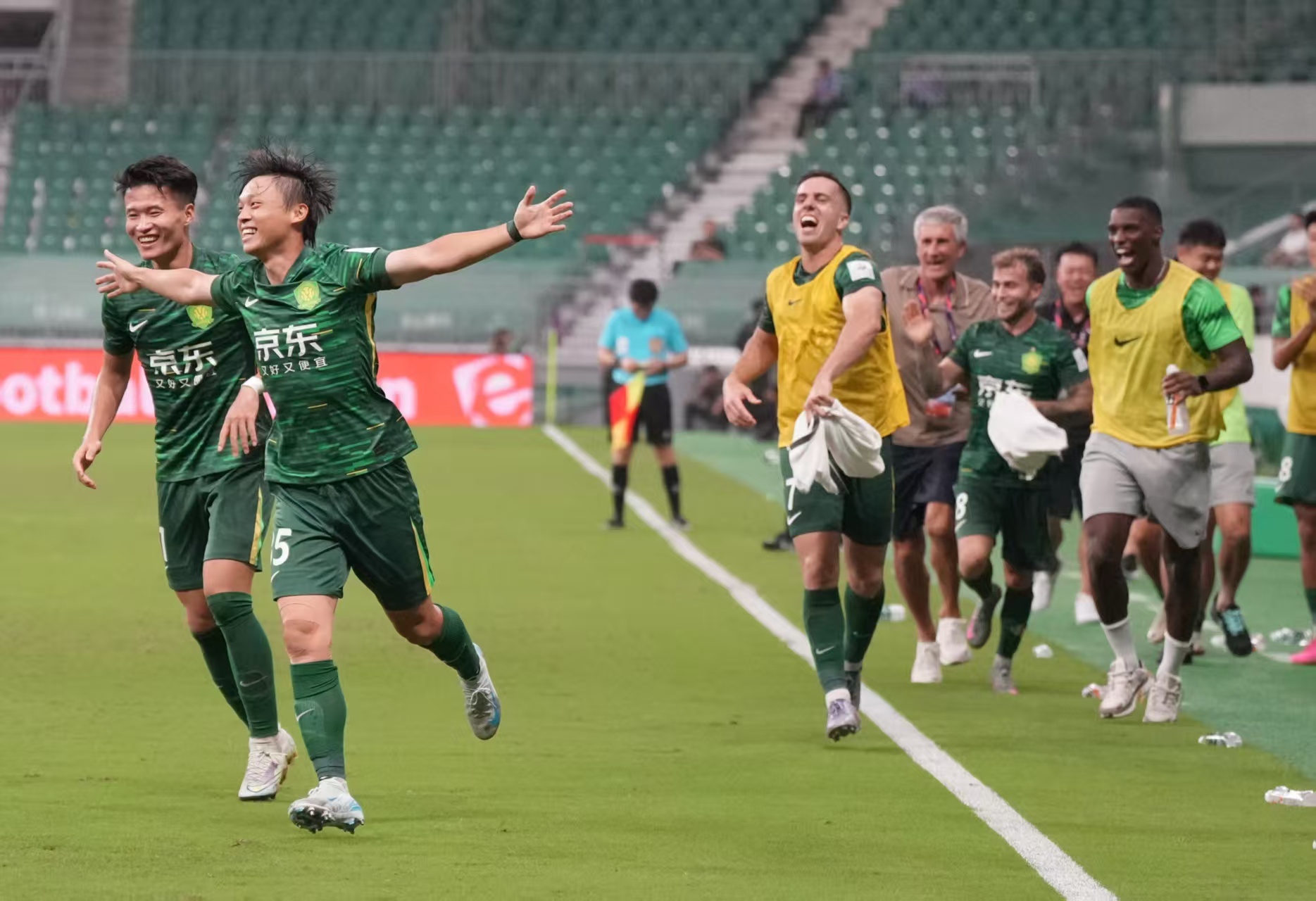 包含国安主场大胜,大将发挥亮眼的词条 包含国安主场大胜,大将发挥亮眼的词条