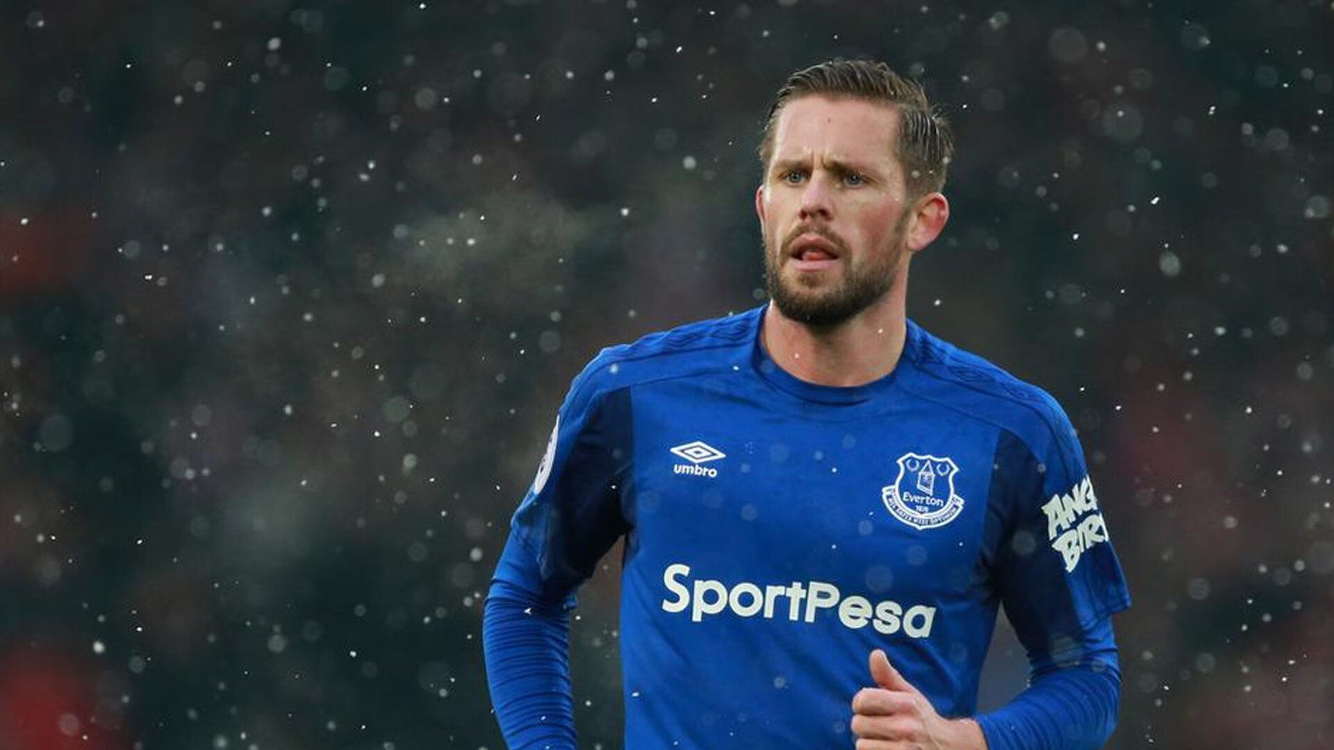 孤星闪耀，奥恰洛夫扛起全队，日本队鏖战英格兰的唯此一夜